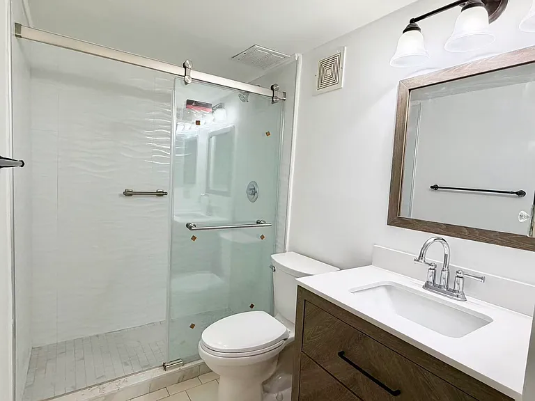 18 Hemlock Ln #1 — Photo 10