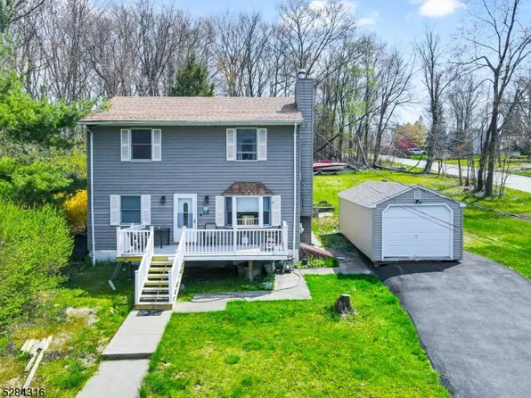 16 Cold Spring Rd, West Milford Twp., NJ 07421