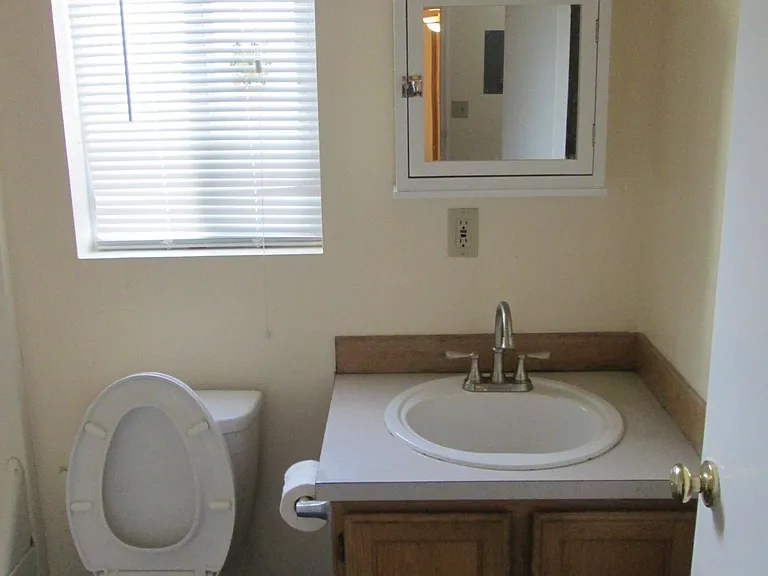 2415 Everett Ave #2 — Photo 7
