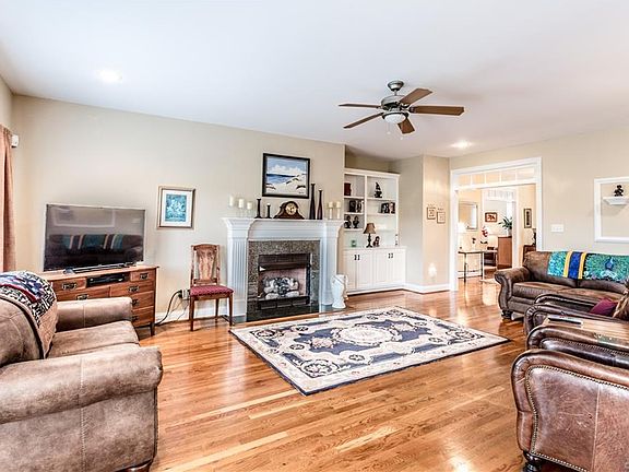 5th image of 11600 Granary Hills Dr