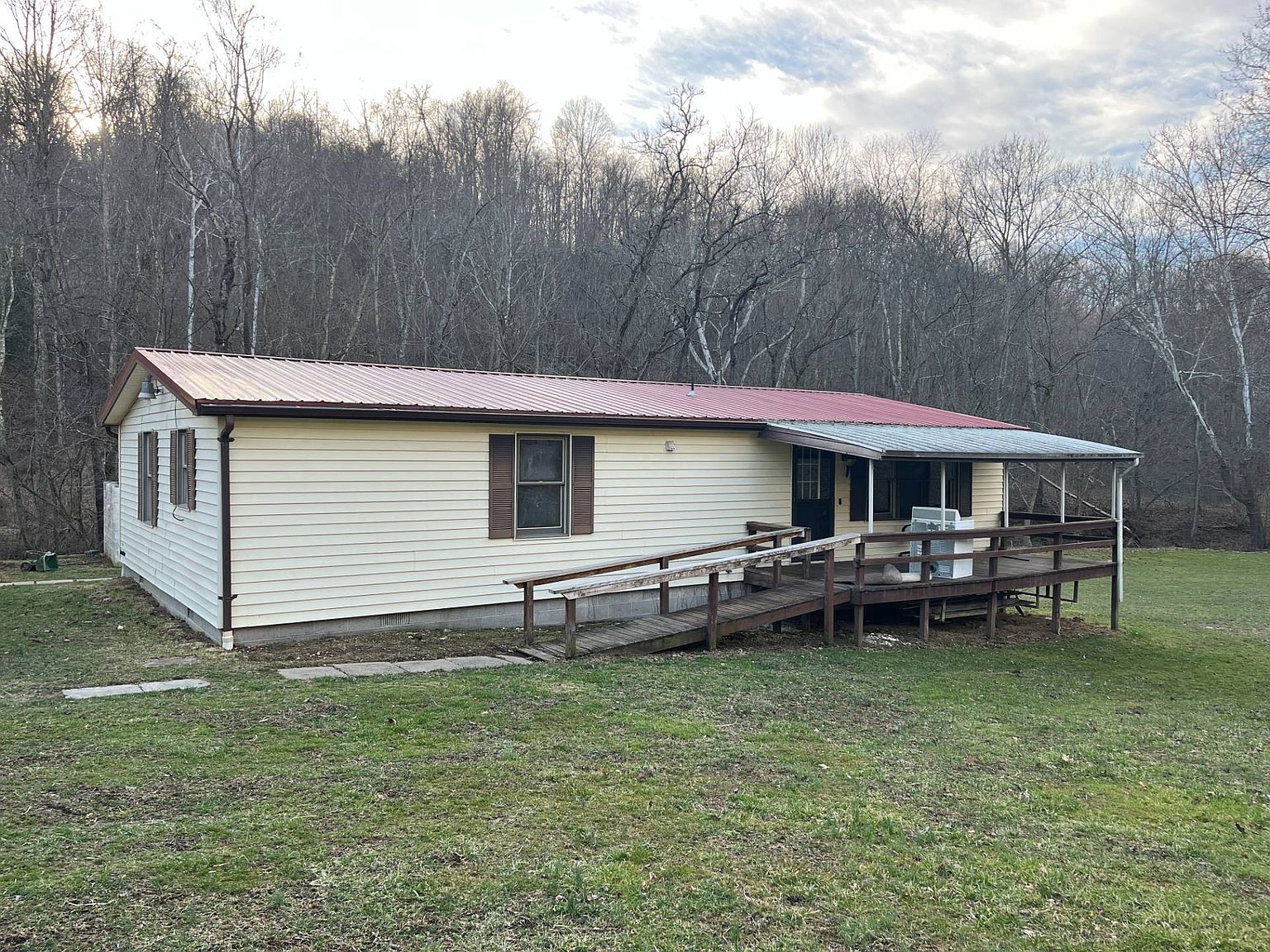3042 Saltwell Rd, Shinnston, WV 26431 Zillow