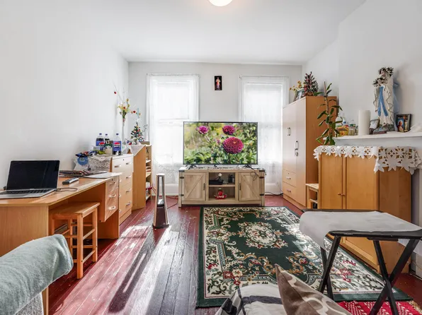 344 7th Street image 19 of 31