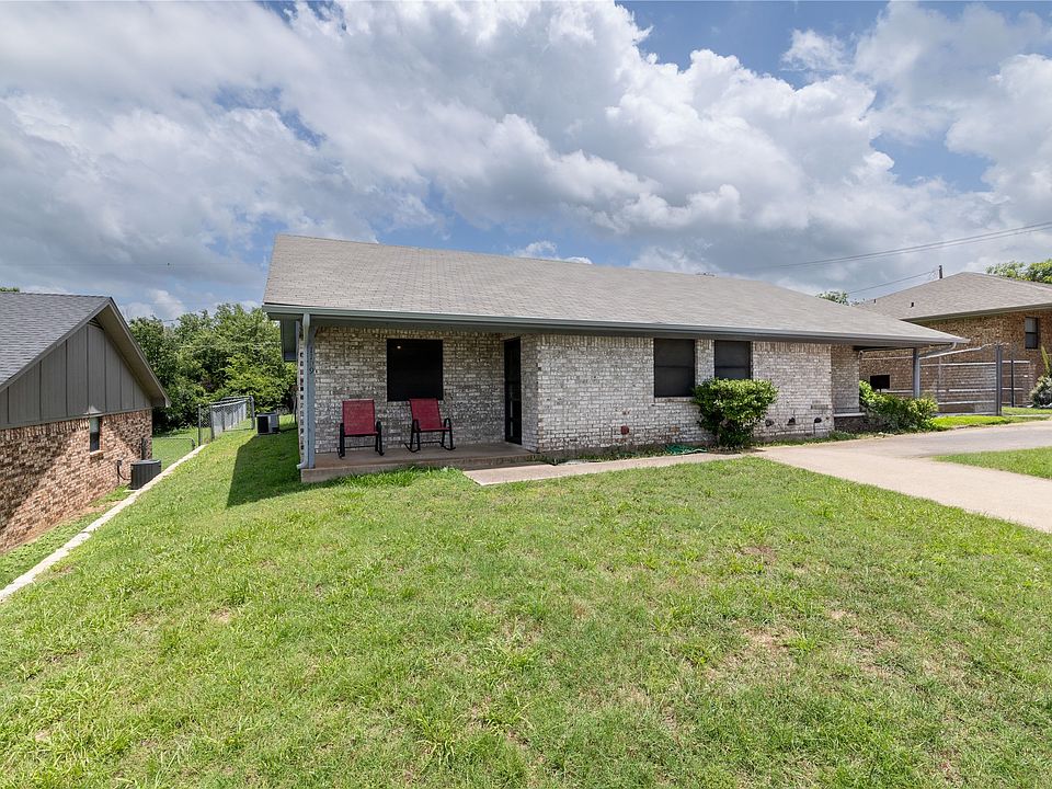 1st image of 1109 Curtis Dr