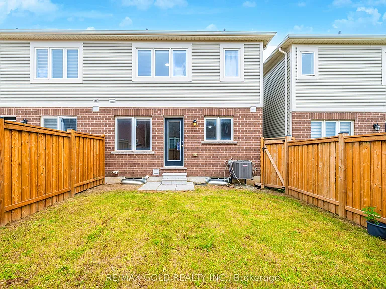 94 Benhurst Cres — Photo 37
