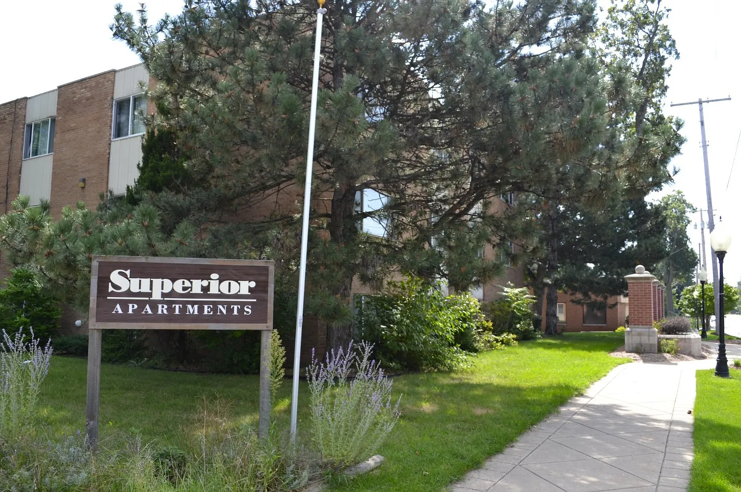 Superior Apartments — Photo 1