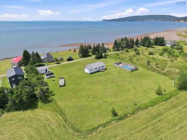 74 Brickhills Ln, Economy, NS B0M 1J0