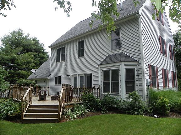 2nd image of 213 N Courtney Dr