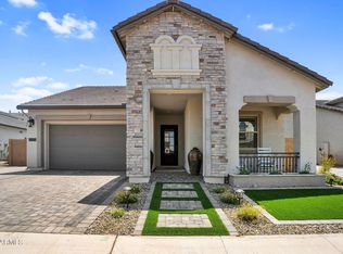 3915 N Shannon Cir, Mesa, AZ 85215