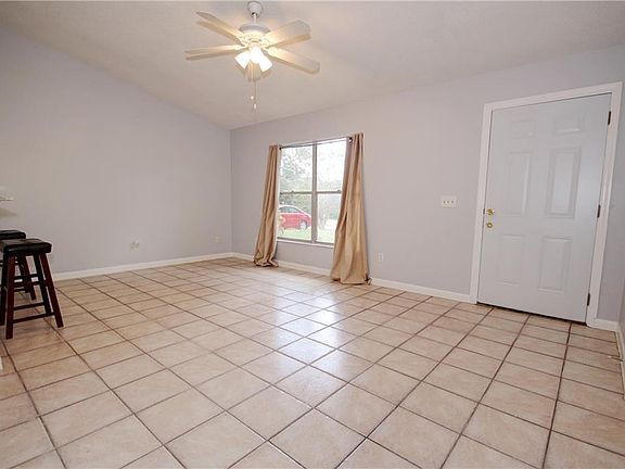4th image of 7126 Blue Earth Ct