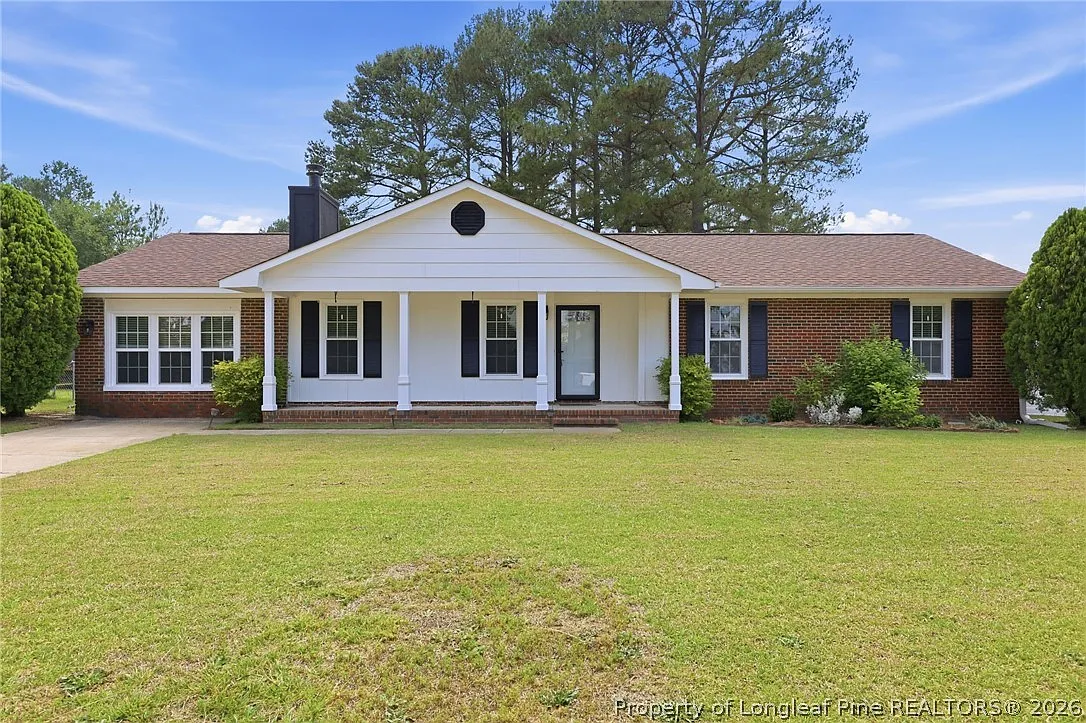 3 bed, 2.0 bath, 1880 sqft, $1,800 — Photo 1