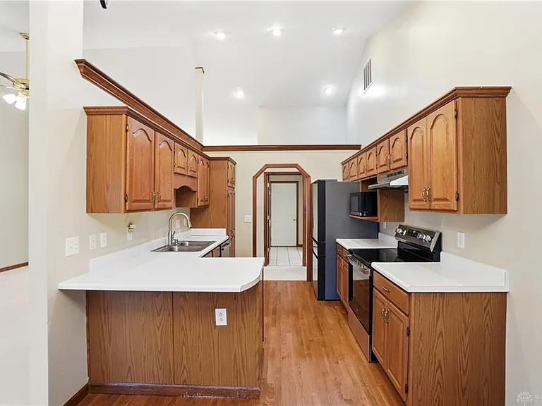 75 Myers Farm Ct — Photo 8