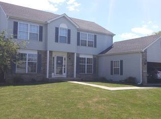 2507 Ridgefield Dr, Belvidere, IL 61008