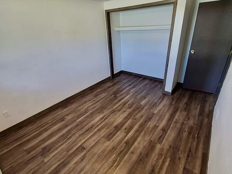 404 E 4th St #2 — Photo 8