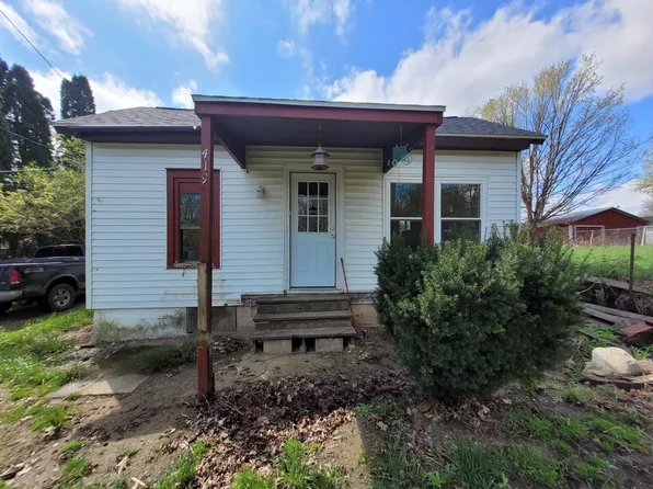 419 W Main St, North Adams, MI 49262