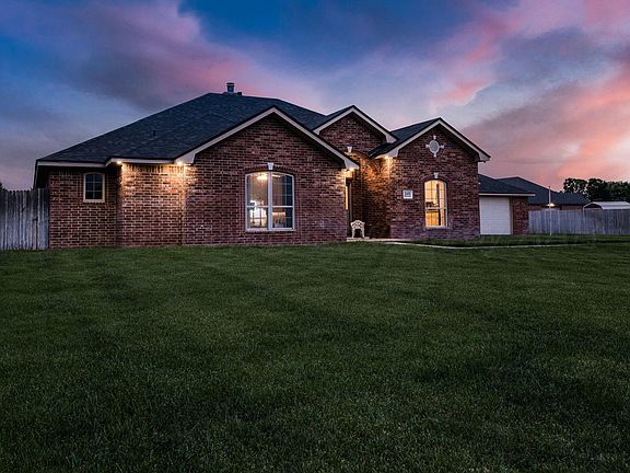 3rd image of 3401 Fegal Ln