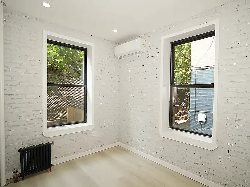 161 Stanton St #1