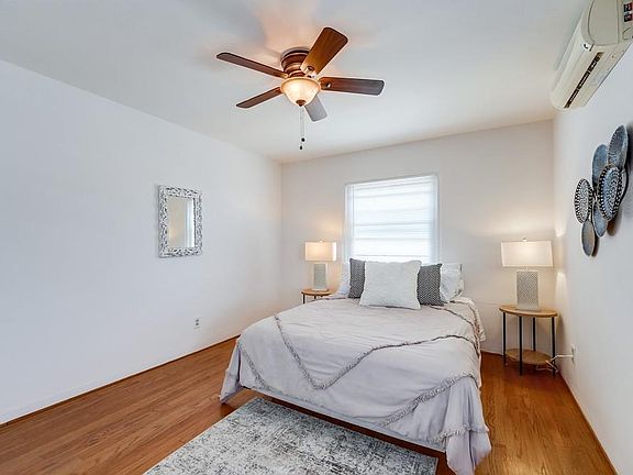 5th image of 415 W Juniper St #0