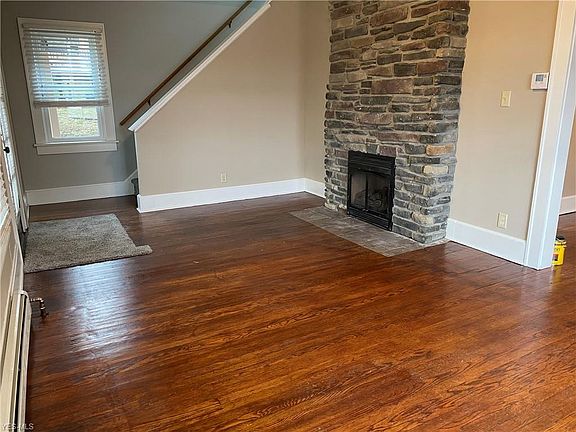 2nd image of 509 Woodlawn Ave