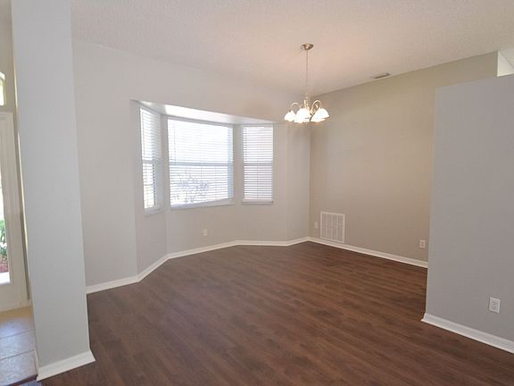 3rd image of 5241 Wild Cinnamon Dr