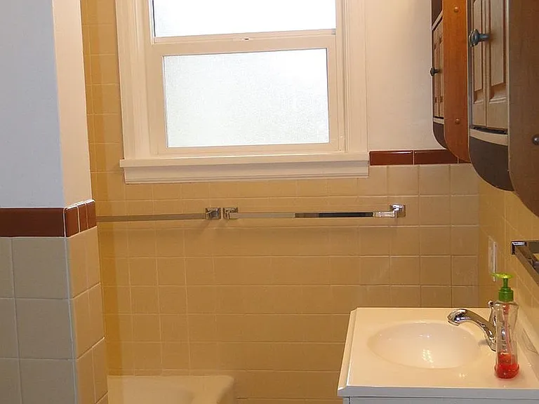 175 N Stinson St — Photo 15