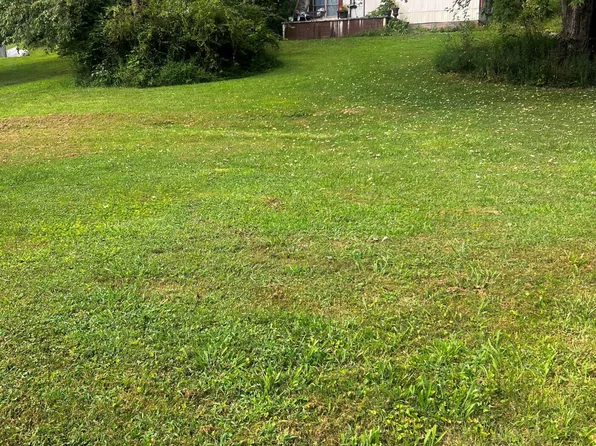 333 Hayes Rd, Bluff City, TN 37618