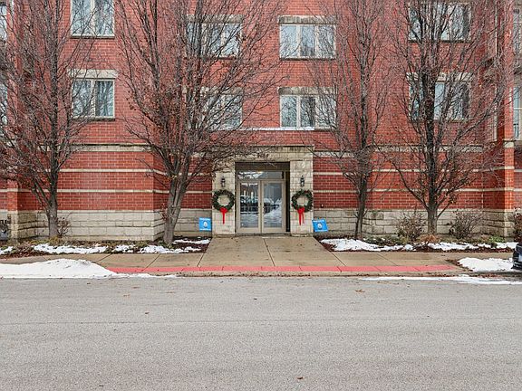 3rd image of 9864 Leland Ave Unit 309
