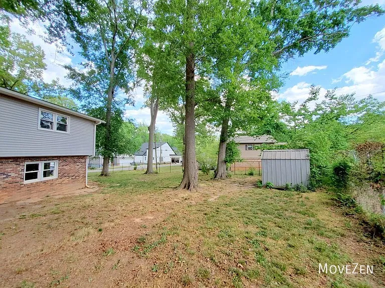 202 Newgate Dr — Photo 15
