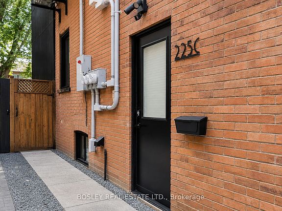 2nd image of 225 Gainsborough Rd #C
