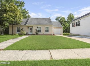 123 Hearth Court E, Lakewood, NJ 08701