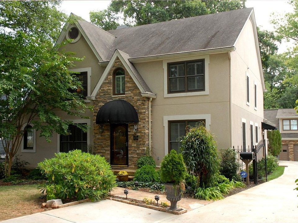Front of Home - stone & stucco