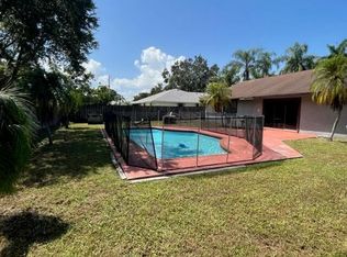 103 Ponce De Leon St, Royal Palm Beach, FL 33411