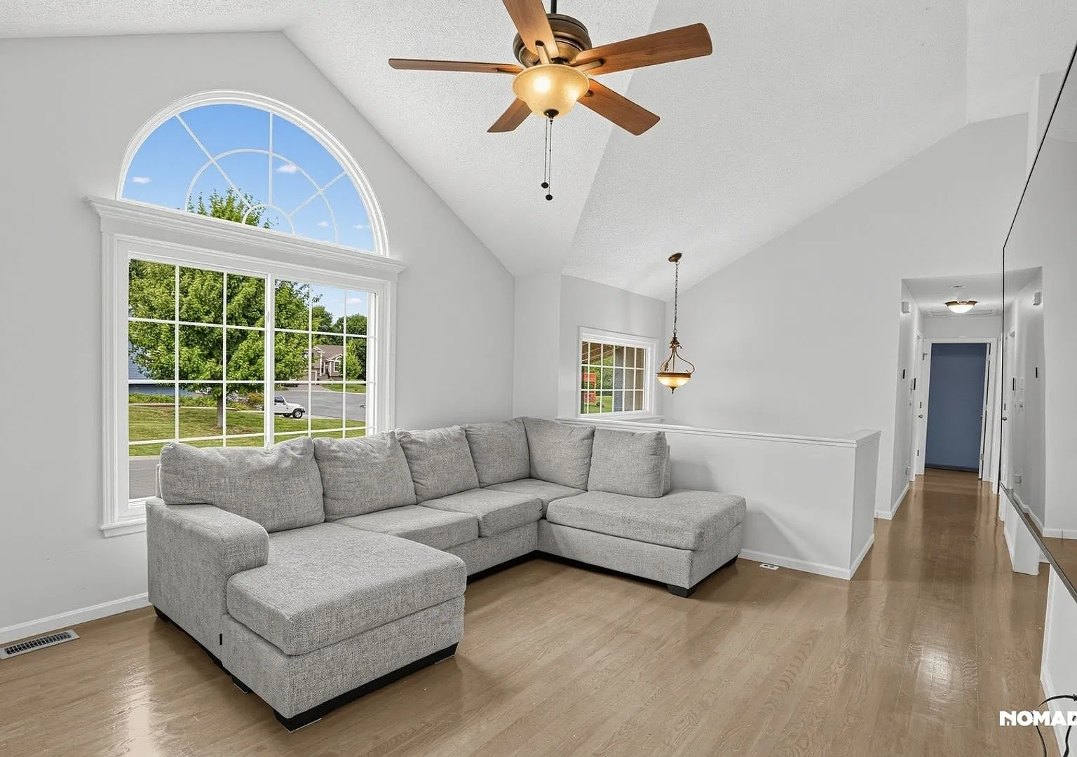 Charming 4BR House in Belton — Photo 2