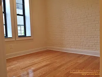Rented by aptsandlofts.com