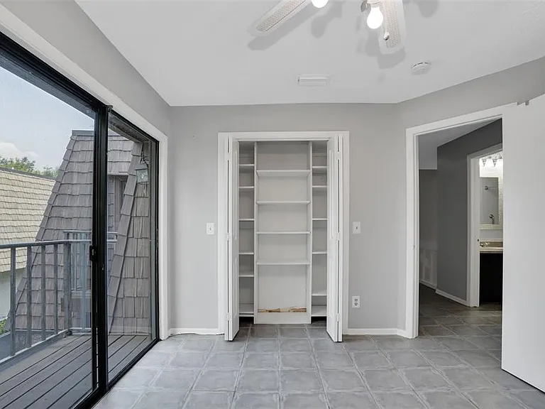 15217 W Pond Woods Dr — Photo 38