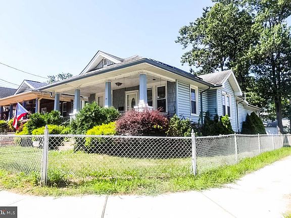 5th image of 1601 47th St