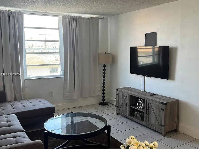 13390 NE 7th Ave #307 — Photo 7