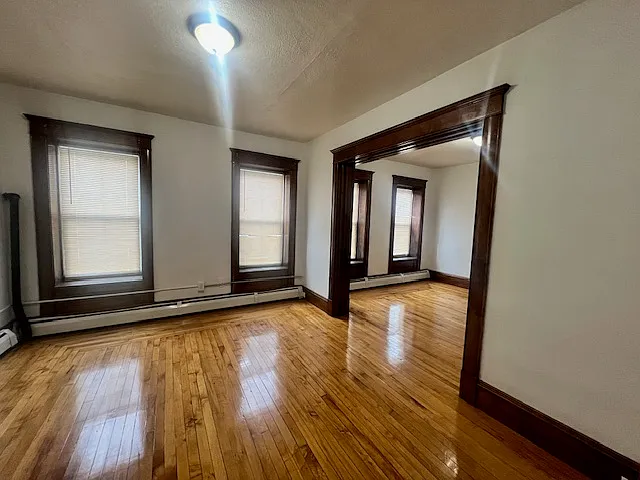 23 Essex St #2L — Photo 4