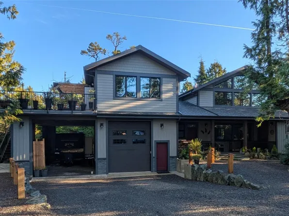 1708 Rainforest Ln, Ucluelet, BC V0R 3A0