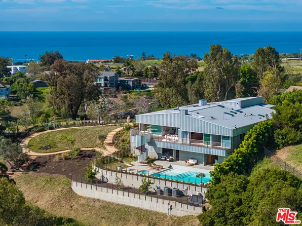 5932 Busch Dr, Malibu, CA 90265