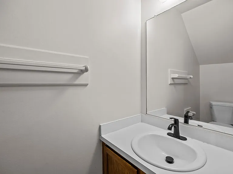 807 Foxmoore Ct — Photo 11