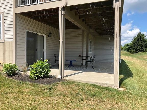 2nd image of 4244 Fieldsedge Dr