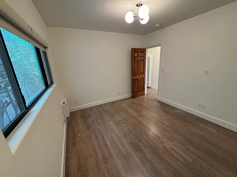 6345 Primrose Ave #10 — Photo 41