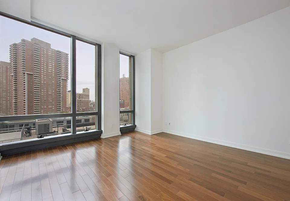 101 Warren St #1030