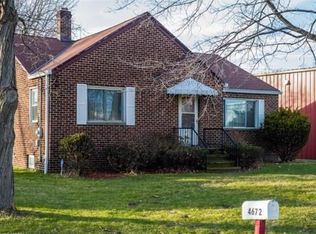 4672 Van Epps Rd, Brooklyn Heights, OH 44131