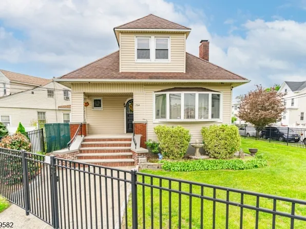 752-754 Market St, Paterson City, NJ 07513