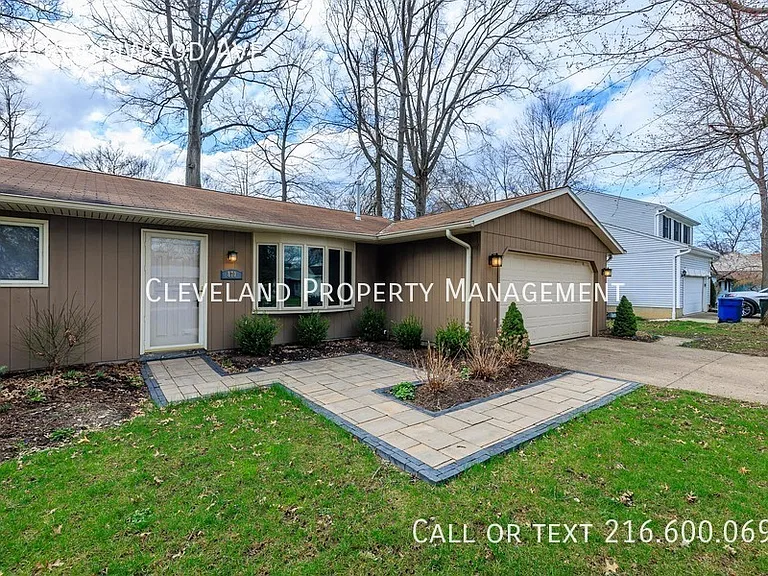 870 Robinwood Ave — Photo 3