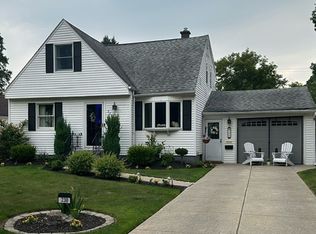 238 Kirkwood Dr, Buffalo, NY 14224