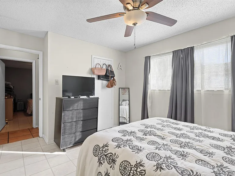 4123 Yupon Ridge Dr — Photo 10