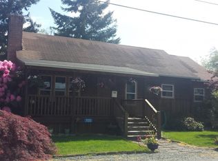 700 S Holly St, Burlington, WA 98233