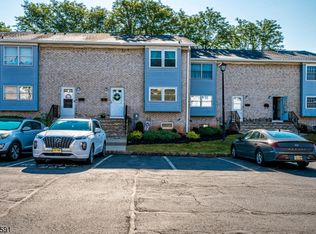 904 Robin Rd, Hillsborough, NJ 08844